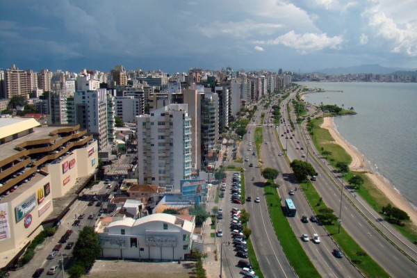 Santa Catarina  destaque em investimentos e consumo